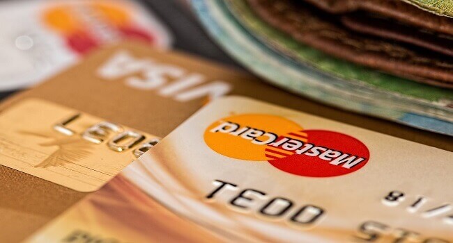 クレジットカードとは？特徴や仕組み、メリット、注意点を解説。